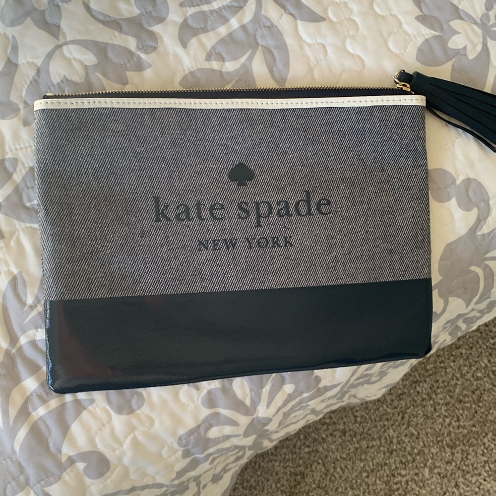 Kate spade clutch-never used!